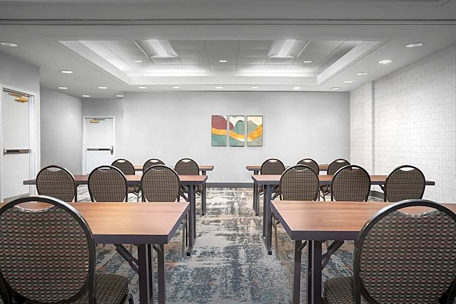 Homewood Suites By Hilton Cleveland-Solon