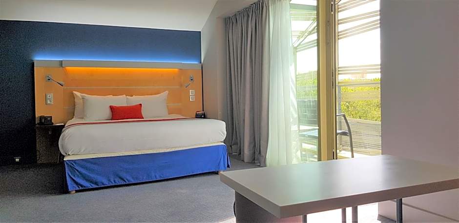 Holiday Inn Express Paris-Canal De La Villette By IHG