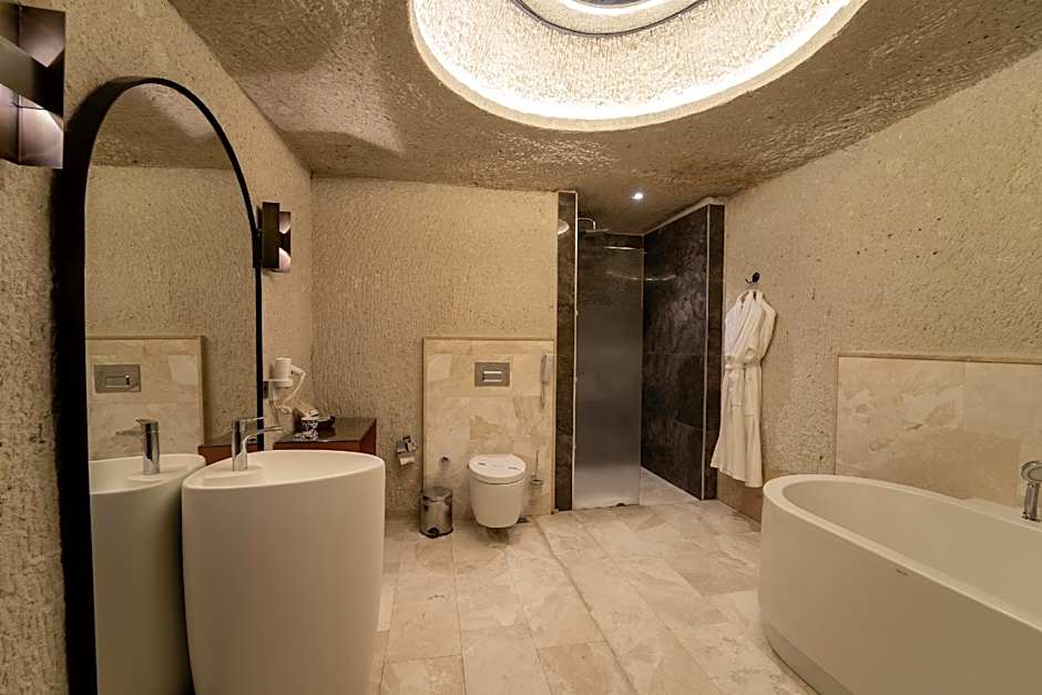 Artemis Cave Suites - Adults Only
