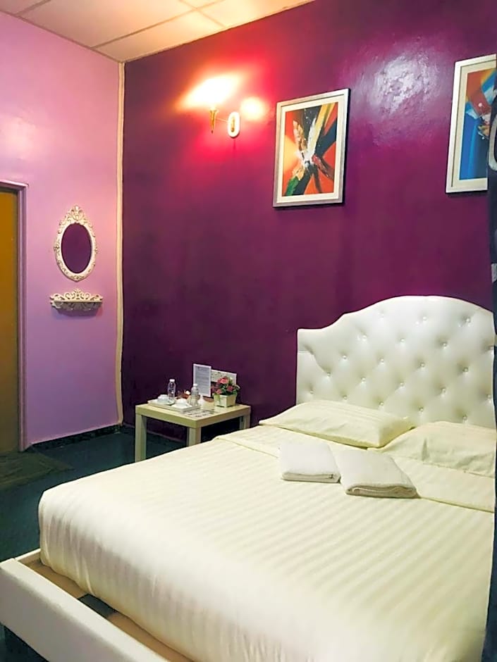 Taman Negara River View Lodge