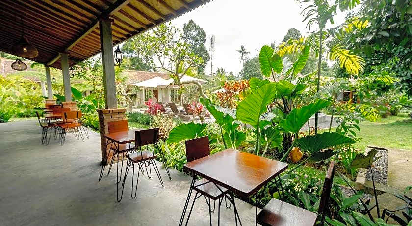 Puri Kurnia Ayu