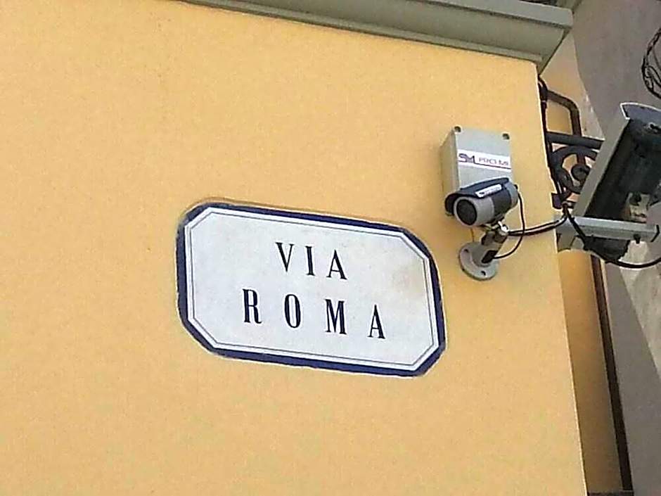 LUCCA CHARM