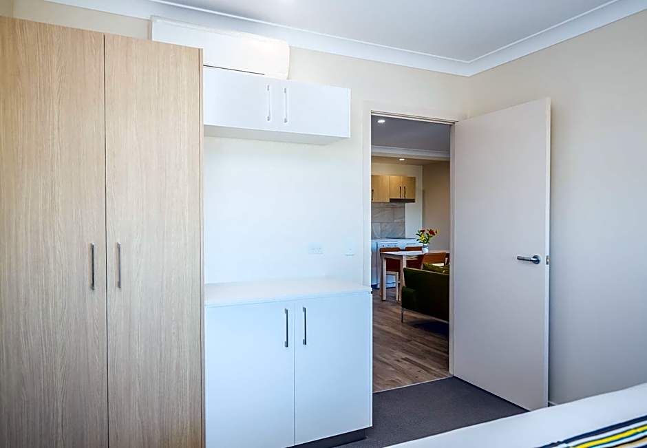 The Windsor, Hotel Rooms & Apartments