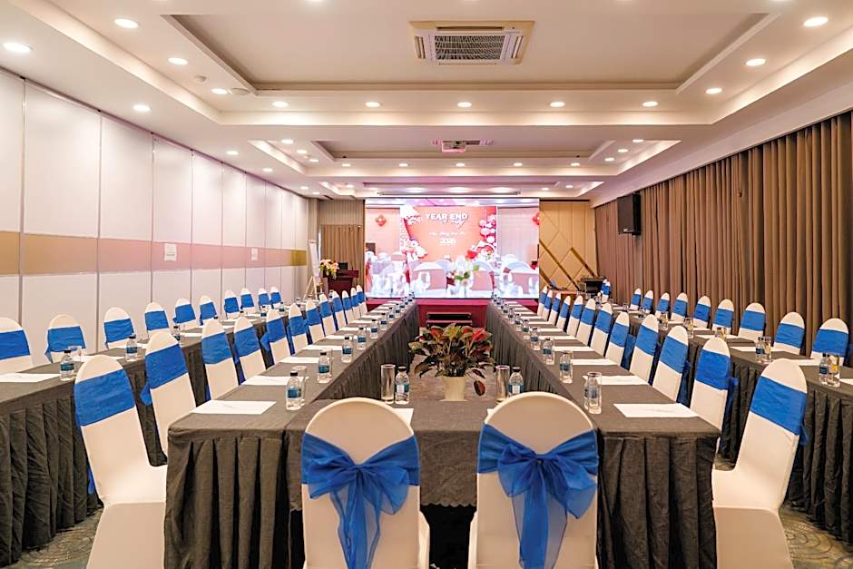 Viet Lotus Saigon Hotel