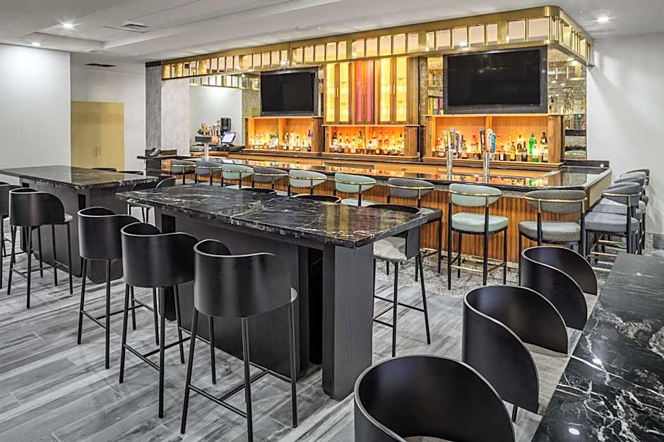 DoubleTree by Hilton Sarasota Bradenton Airport