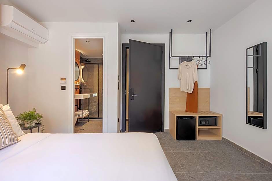 Bonnie Athens by Nin&Bau