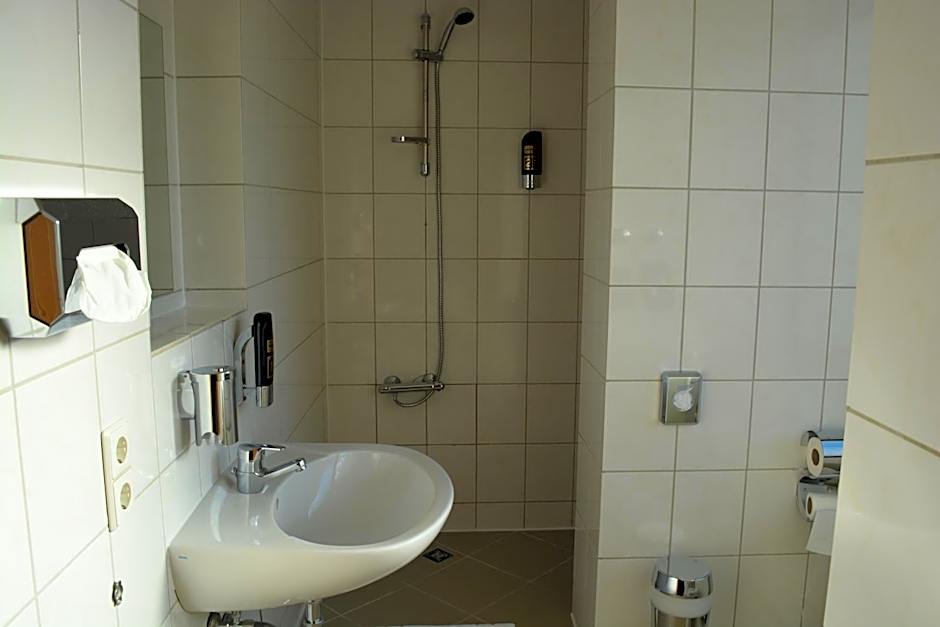 B&D Hotel
