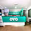 OYO 850 Gold Star Hotel