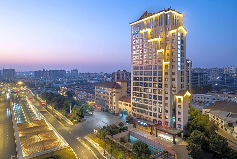 Days Inn by Wyndham Shaoxing Yuecheng