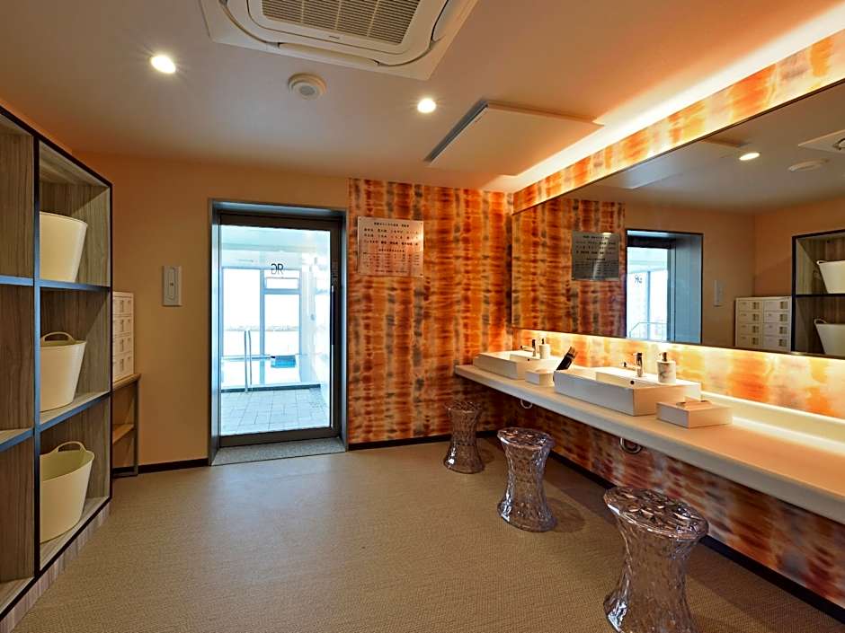 Green Rich Hotel Okinawa Nago (Artificial hot spring Futamata Yunohana)