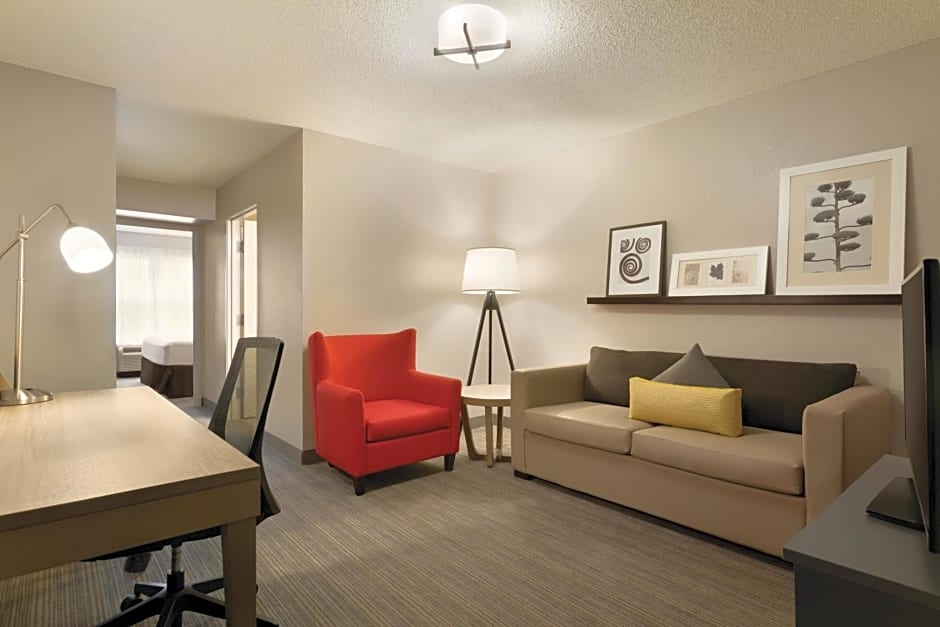 Country Inn & Suites by Radisson, Brooklyn Center, MN