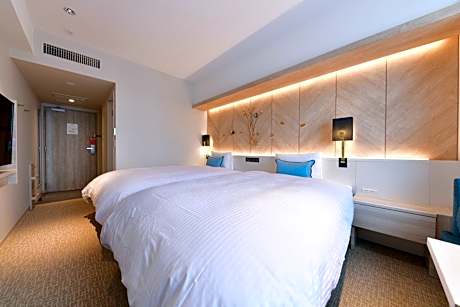 High Floor Twin Room - Non-Smoking