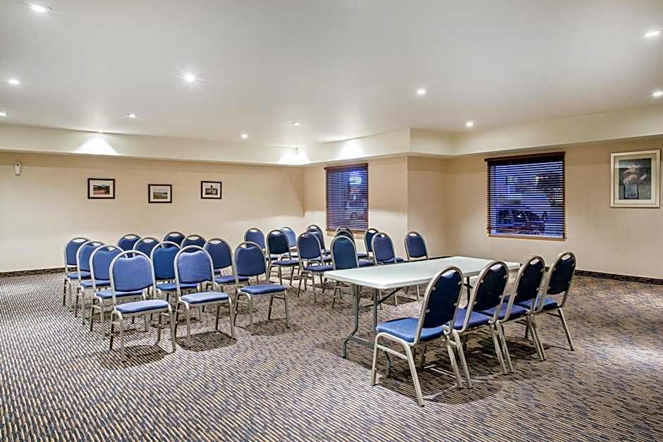 Ramada by Wyndham Prince Albert