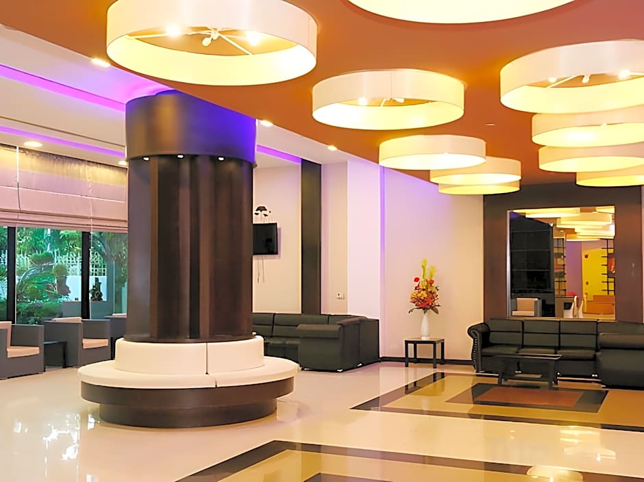 Arthitaya Green Nature Hotel & Lakkhana Poolside Resort