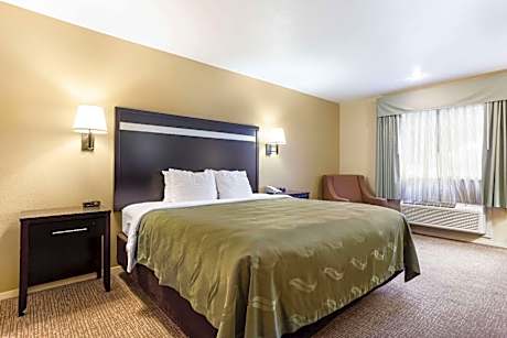 King Room - Non-Smoking