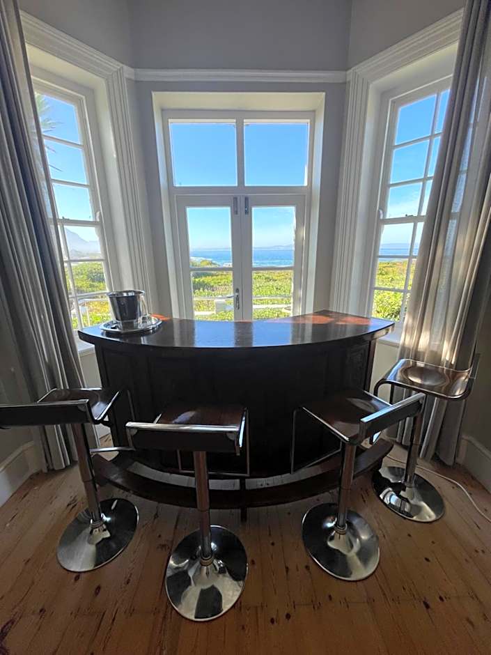 11 WESTCLIFF RENTALS