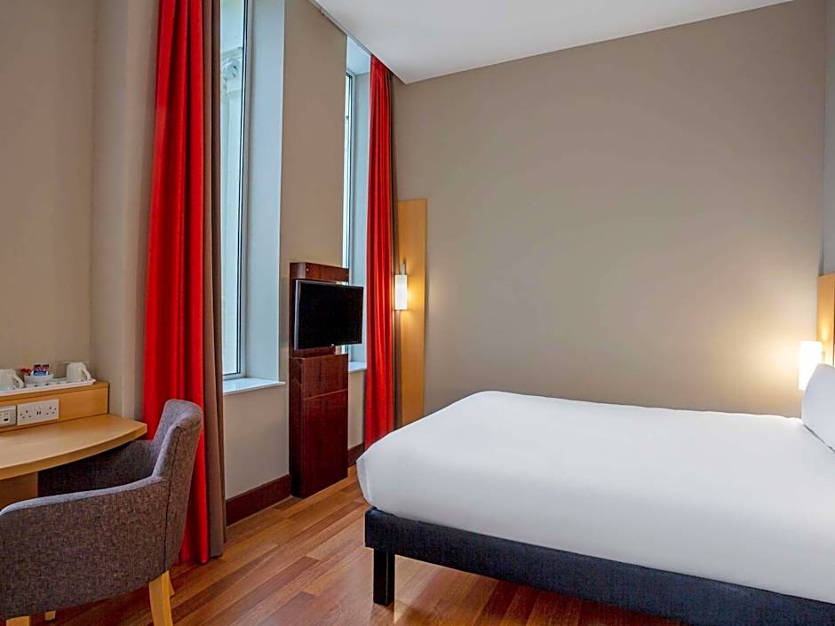 ibis Belfast Queens Quarter