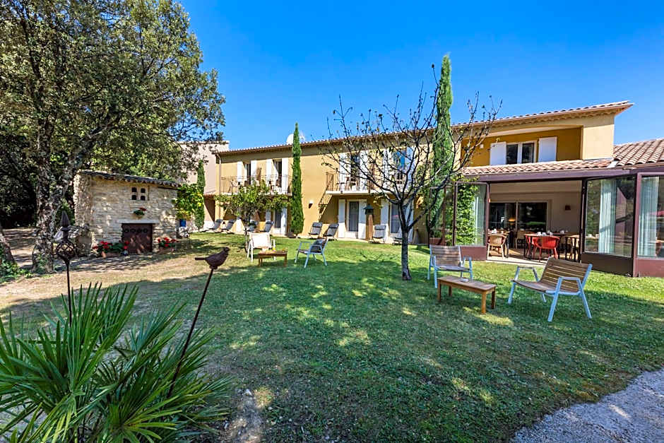 Logis Hôtel La Bastide De Grignan & Restaurant La Chênaie
