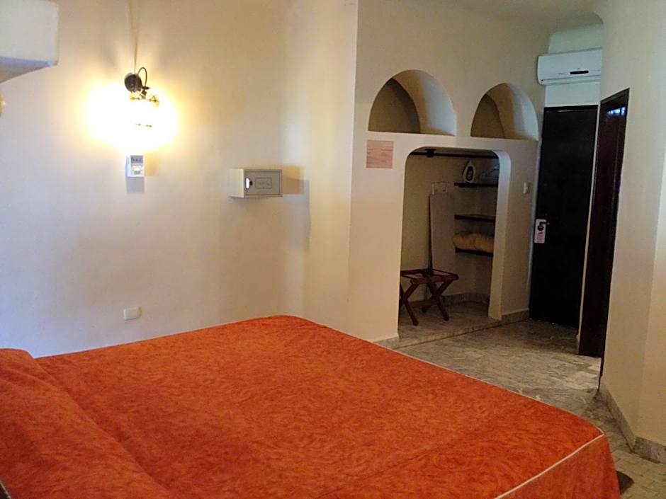 Villablanca Garden Beach Hotel