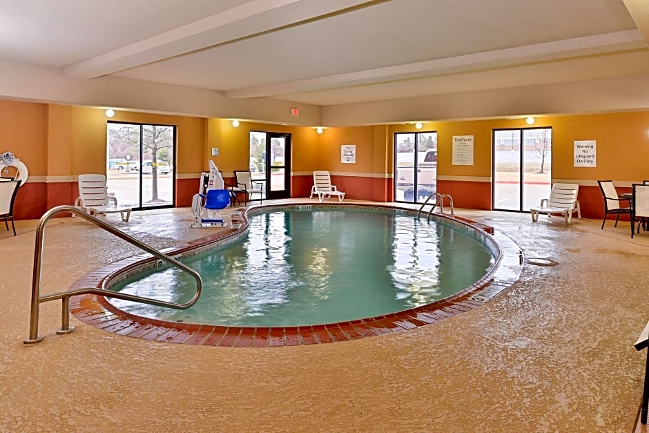 Holiday Inn Express Hotel & Suites Van Buren-Fort Smith Area By IHG