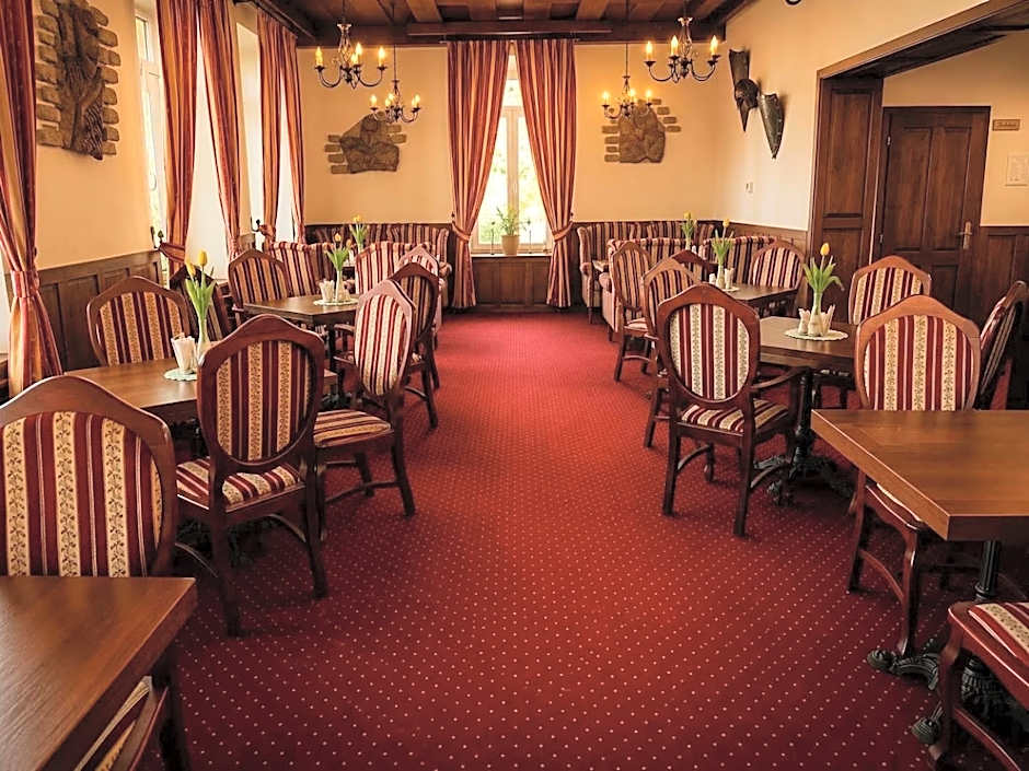 Hotel ZÁMOCKÁ KORUNA u Hoffera