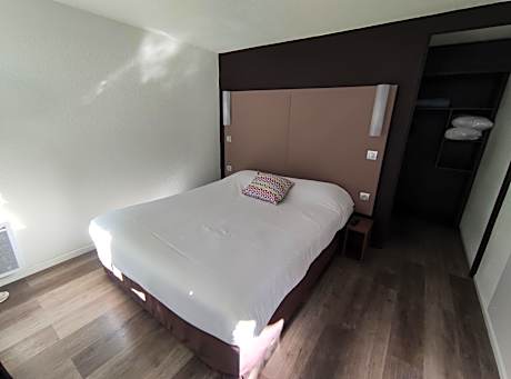 Campanile SablÃ©-Sur-Sarthe Vion