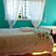 Ericeira Chill Hill Hostel & Private Rooms