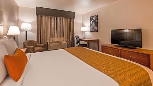 Best Western Plus Colony Inn