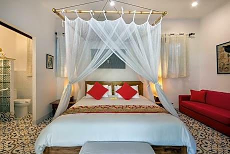 Royal Six-Bedroom with Private Pool