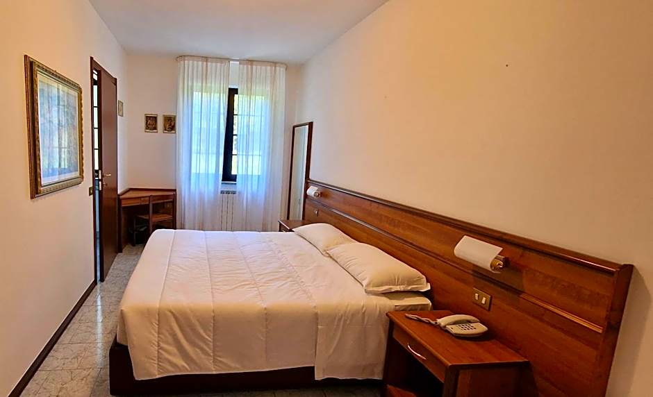 Hotel Montegrino Lakeview