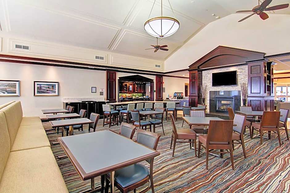 Homewood Suites By Hilton Toronto-Mississauga