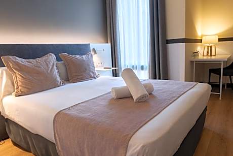 Superior Double or Twin Room with Sofa
