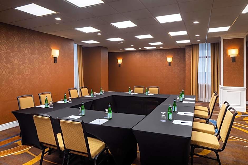 DoubleTree by Hilton Washington DC Silver Spring