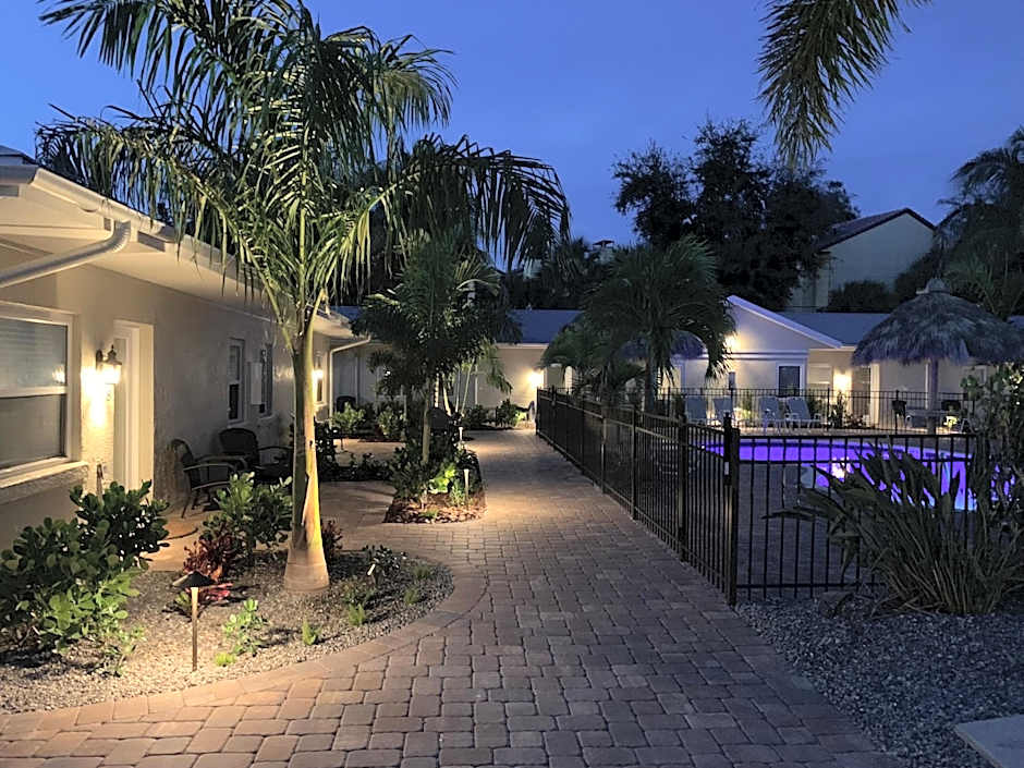 Twin Palms at Siesta