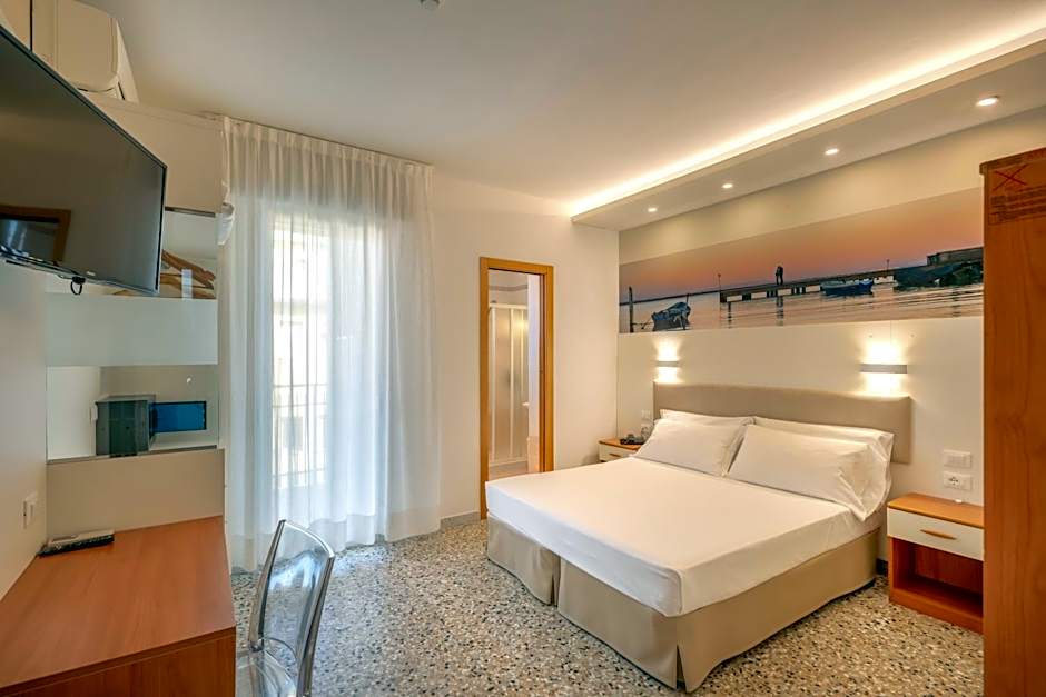 Hotel Atenea Golden Star
