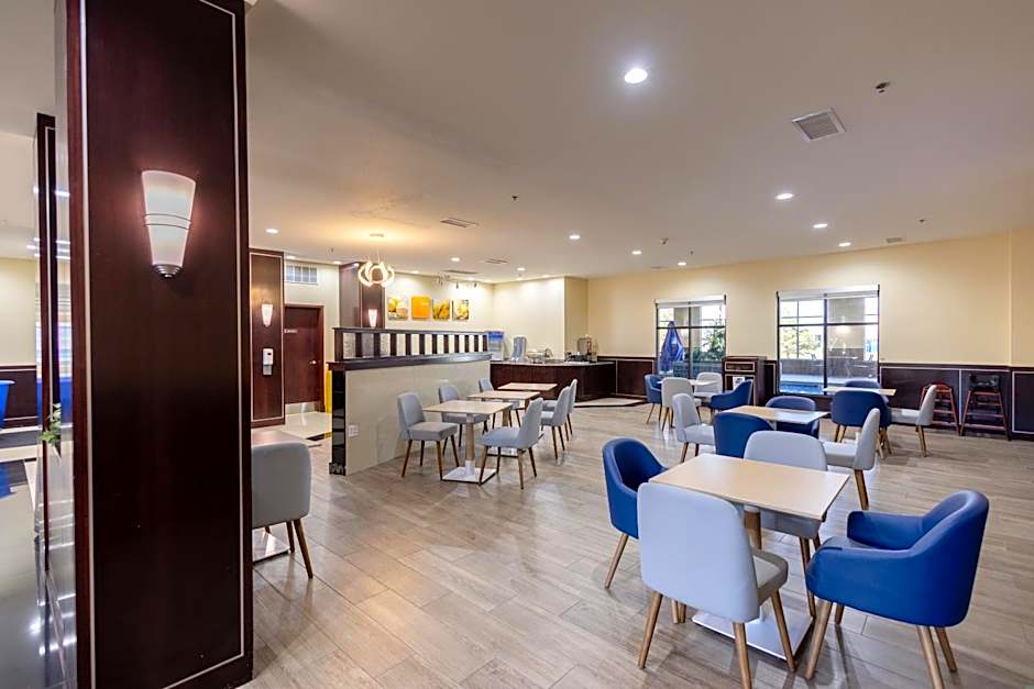 Comfort Suites Troy-I75