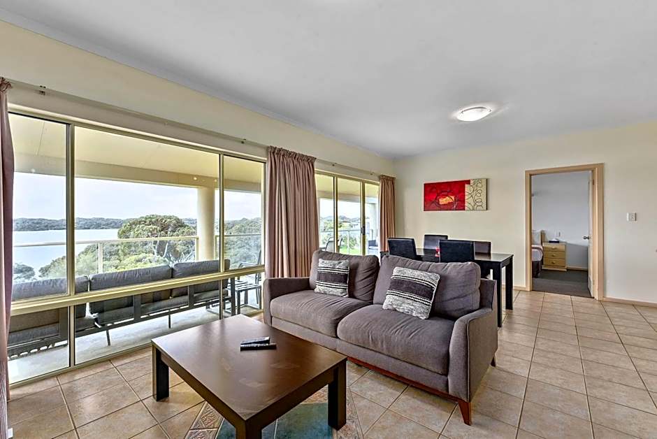 Lakeview Motel & Apartments