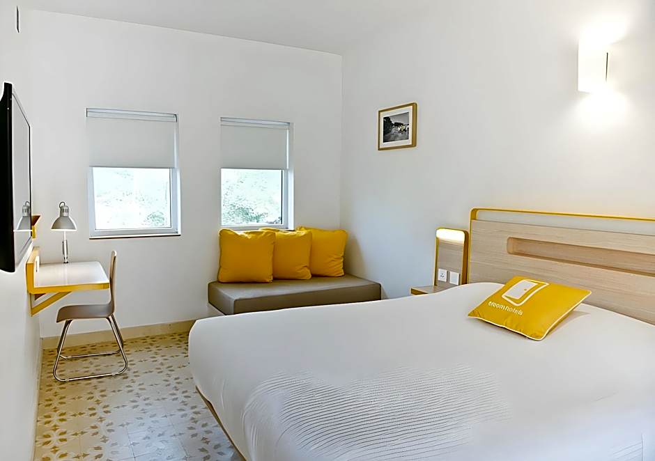 Bloomrooms @ Calangute