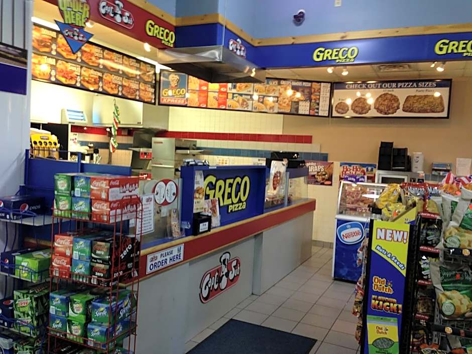 Petawawa River Inn & Suites