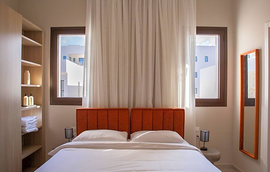 Larnaca LIV & CO Suites