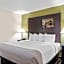 Super 8 by Wyndham La Crosse