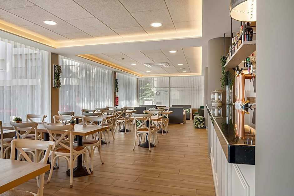 Metropol Hotel