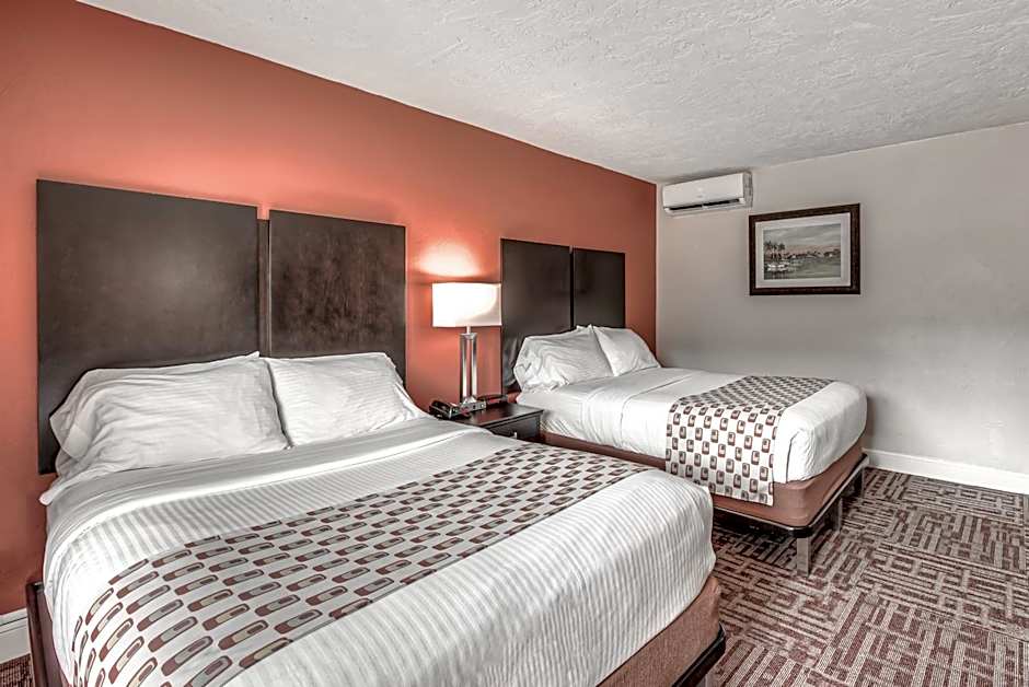 Inn of Naples, Tapestry Collection by Hilton