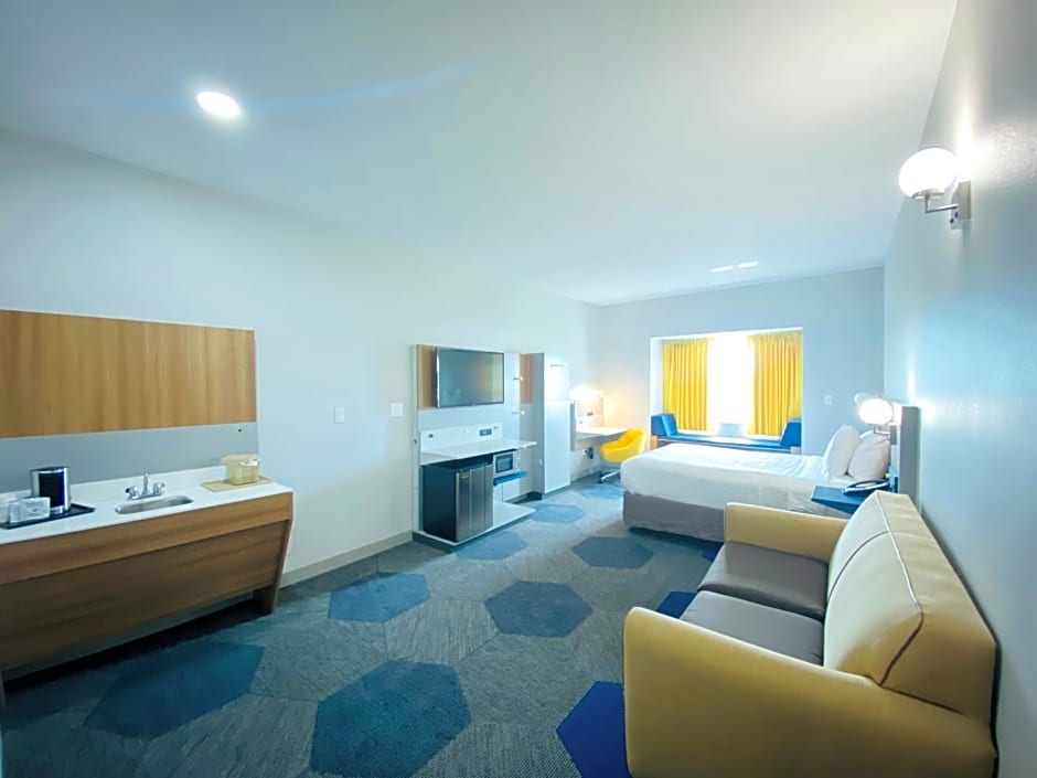 Microtel Inn and Suites by Wyndham