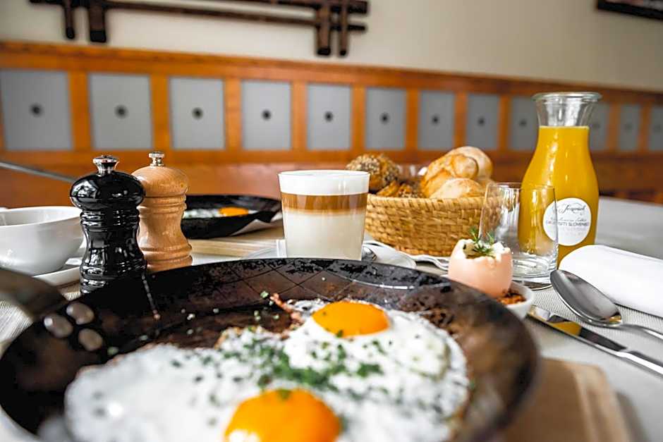 Hotel Dvor Jezersek Brnik