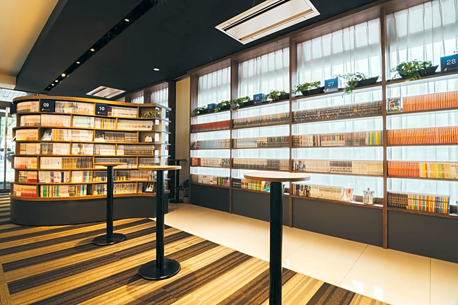 Quintessa Hotel Kokura Comic & Books