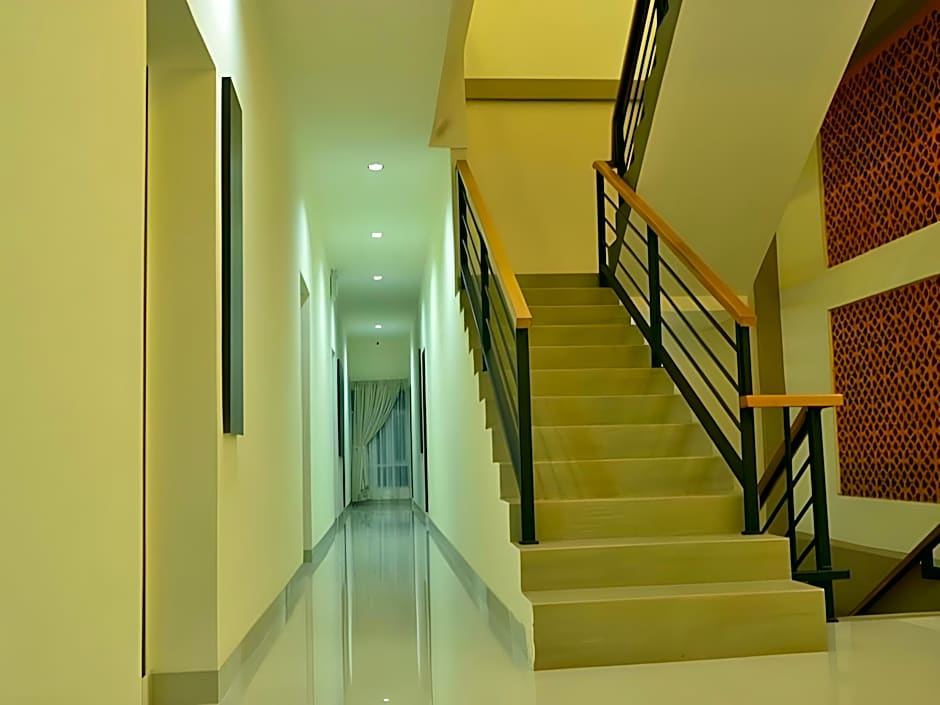 Tanjung Karang Hotel