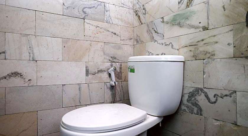 Urbanview Villa Kolopaking Kebumen by RedDoorz