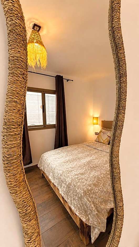 Thayri Hostel - Sea View