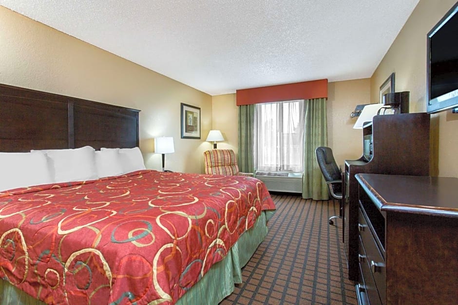 Super 8 by Wyndham Texarkana AR
